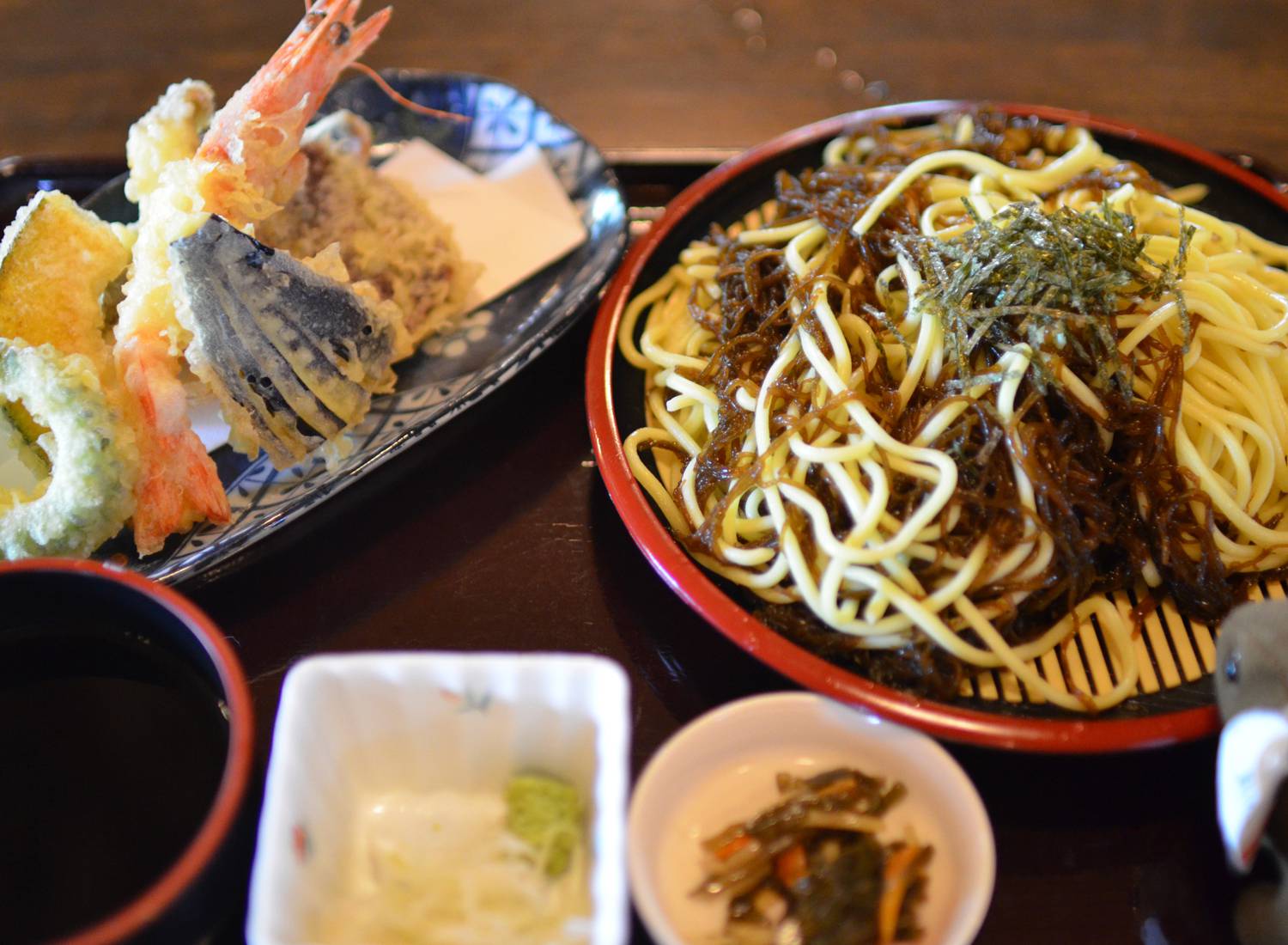 ご当地グルメ