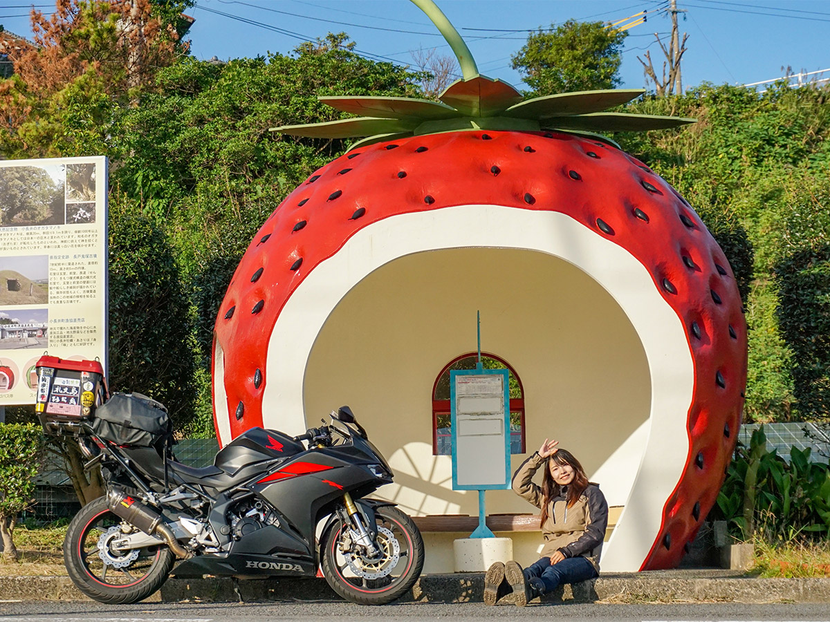 女子心をくすぐる長崎のフルーツ型のバス停