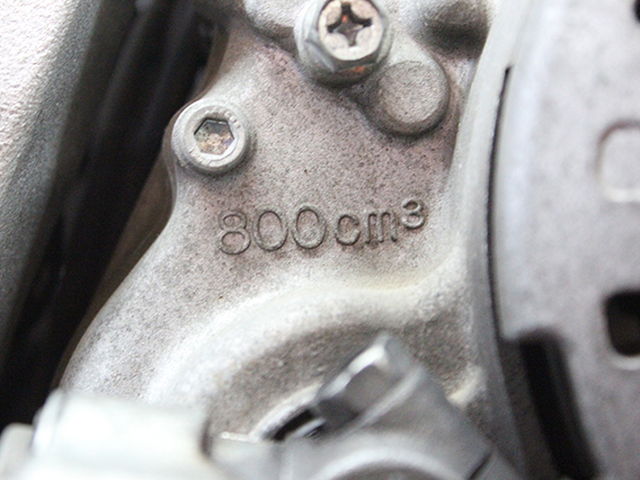 TZR250 エンジンに書かれているギアオイル量
