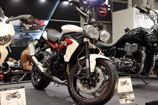 Street Triple R_01