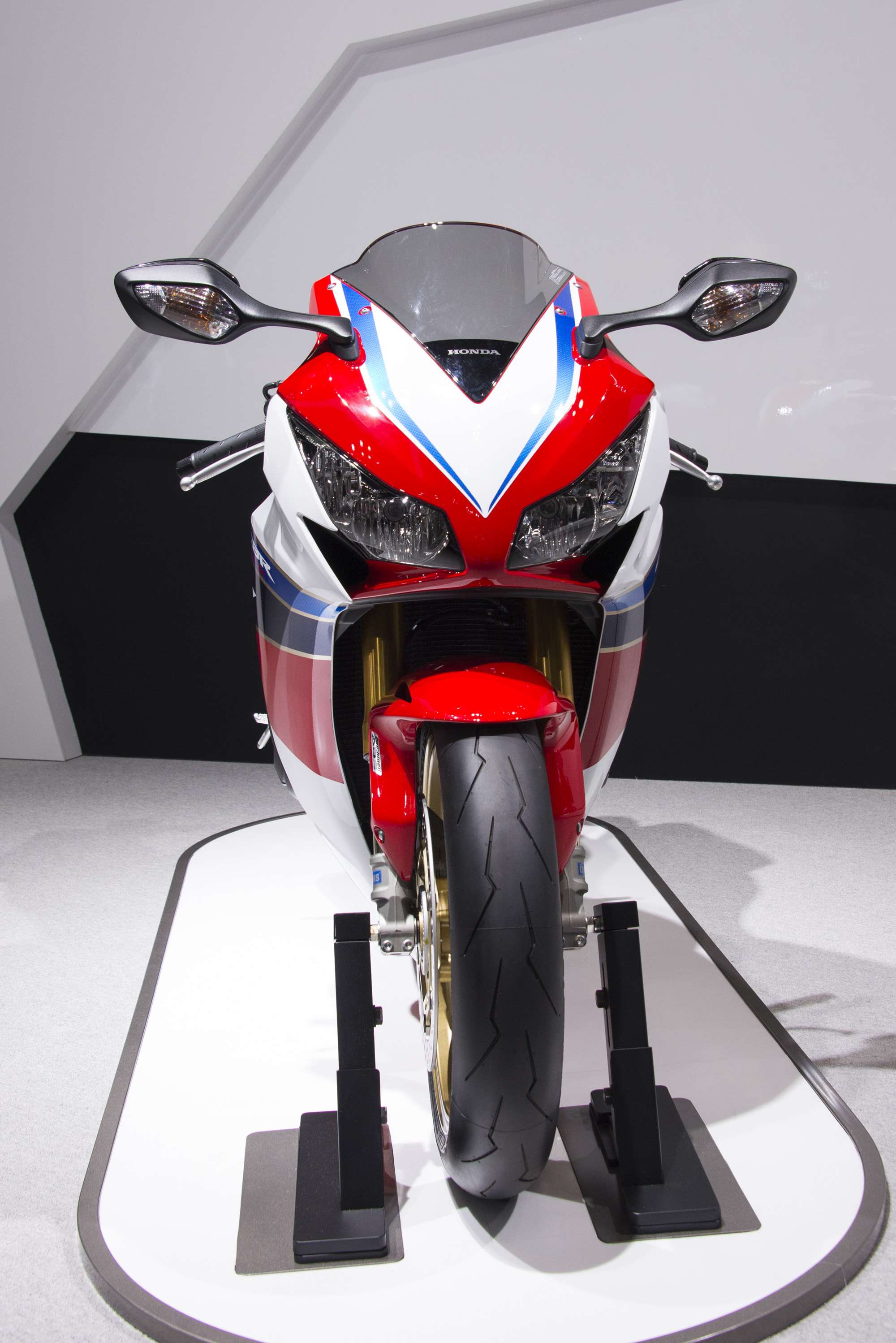 CBR1000RR_01