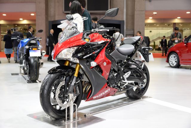 GSX-S 1000F_03