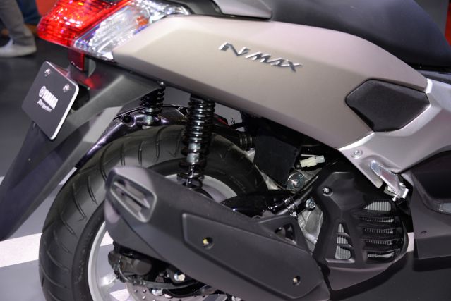 NMAX125_07