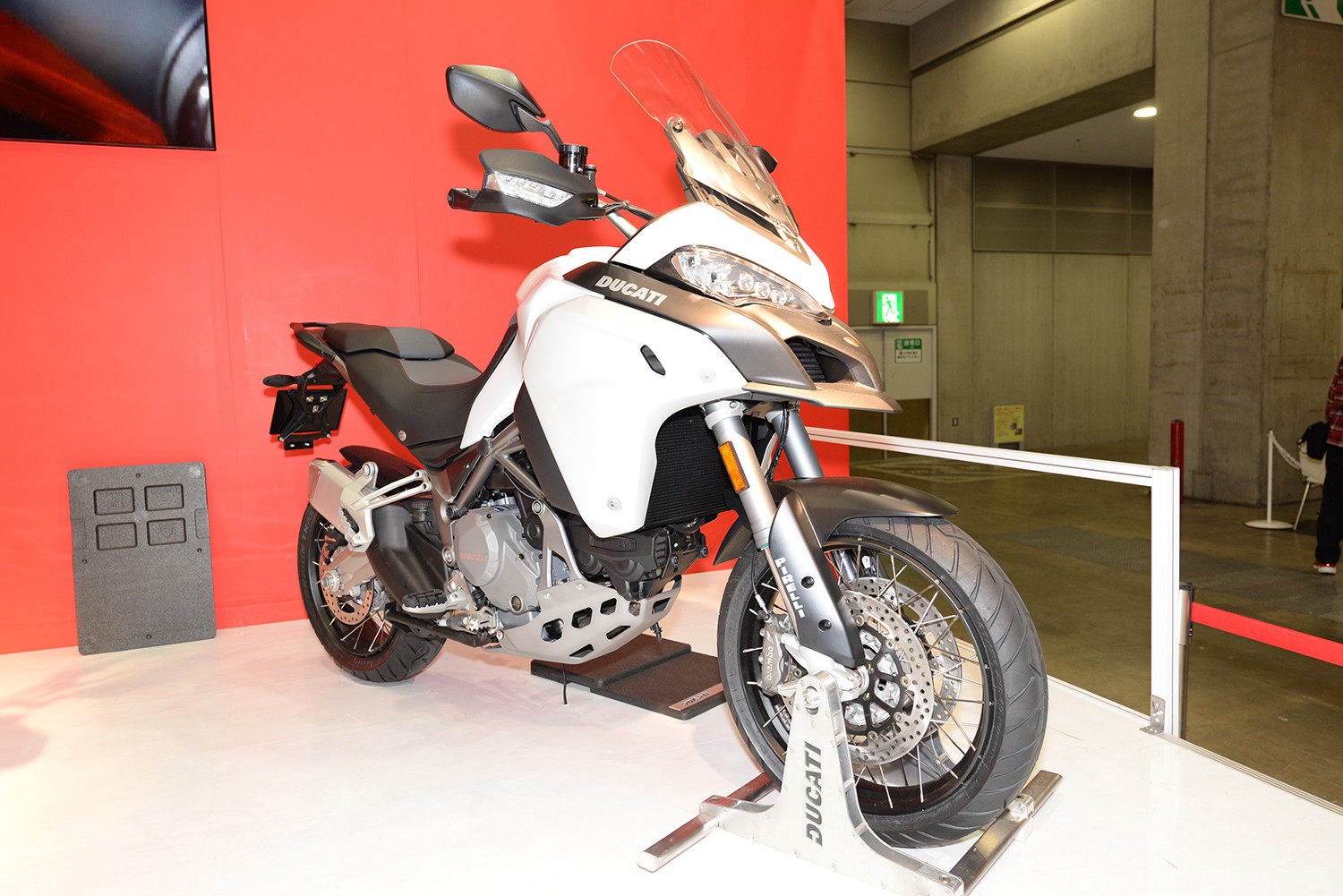 MULTISTRADA1200 ENDURO_01