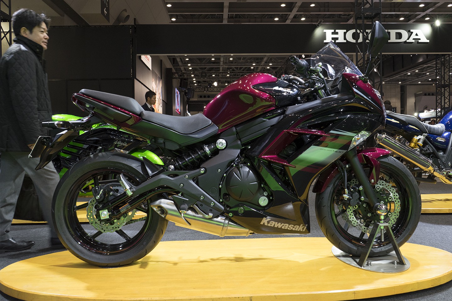 KAWASAKI Ninja 400 ABS SE | KAWASAKIの記事 | 2016 第43回 東京モーターサイクルショー速報 ...