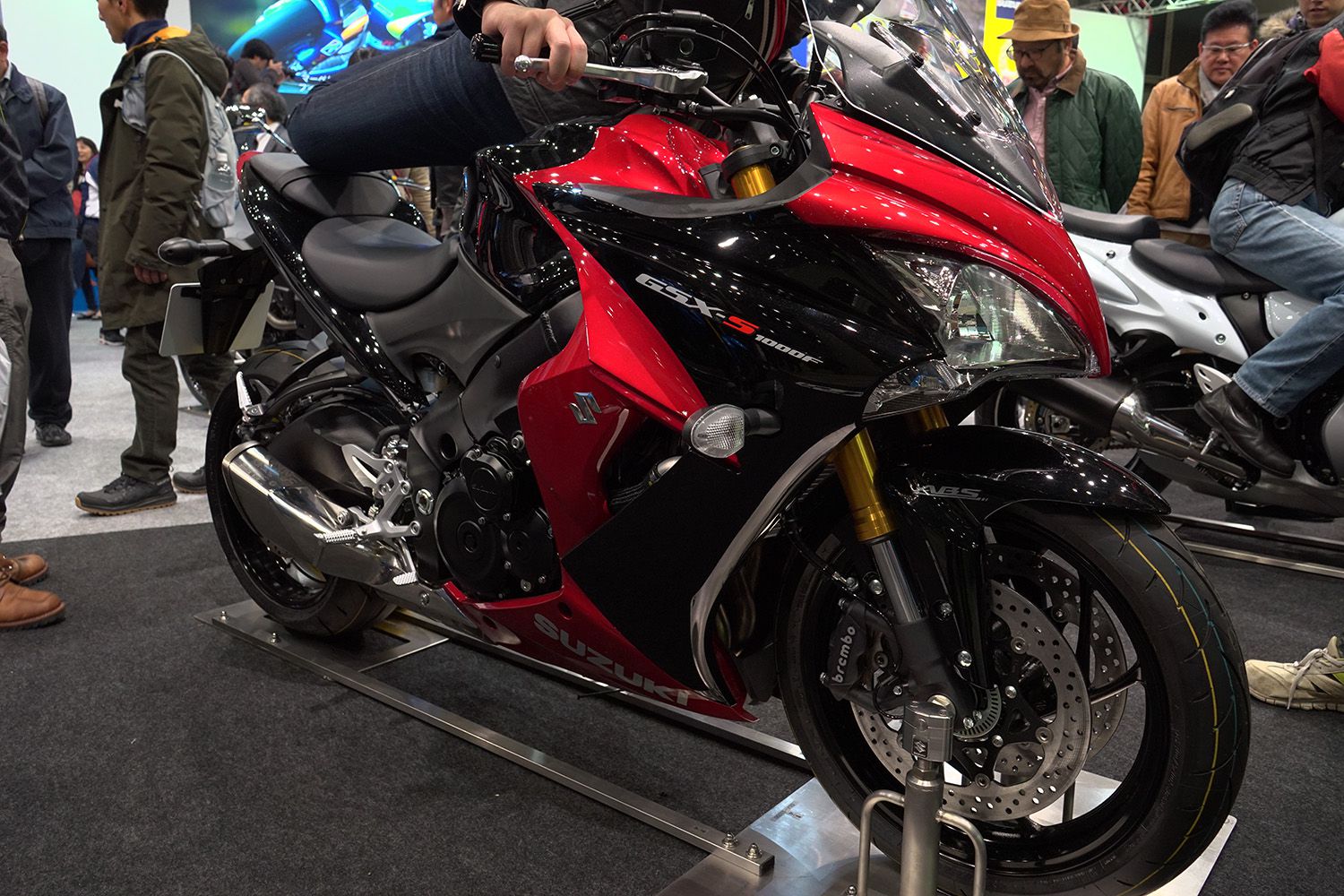 GSX-S1000F_01