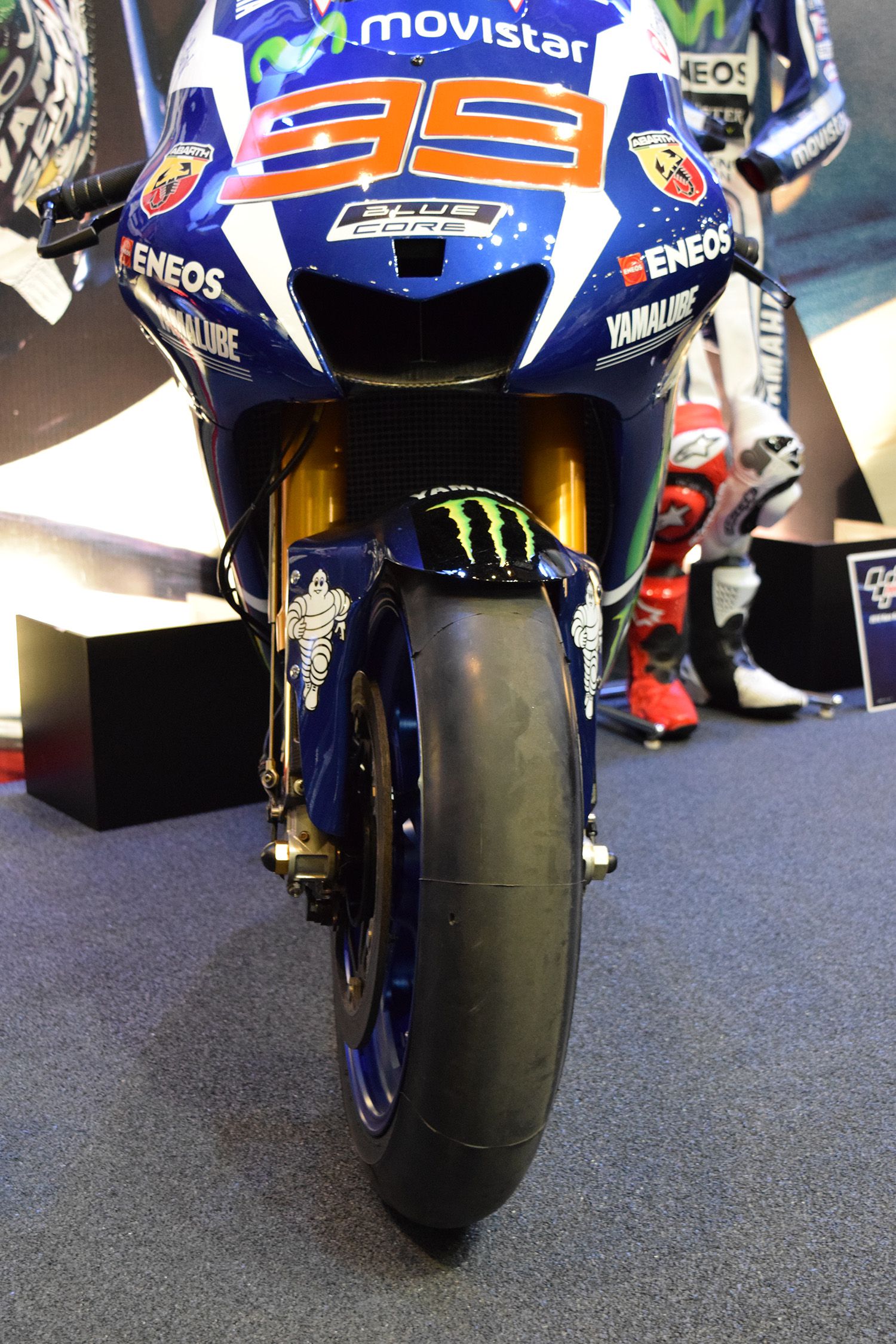 Yahoo!オークション - 1/12 YZR-M1 '14 モビスターヤマハ #99