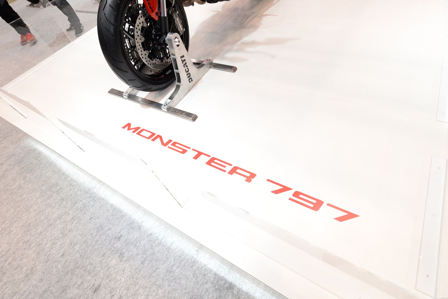 MONSTER 797_01