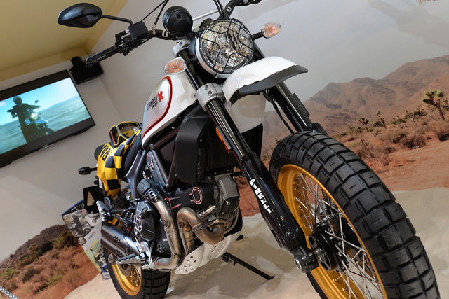 SCRAMBLER Desert Sled_05