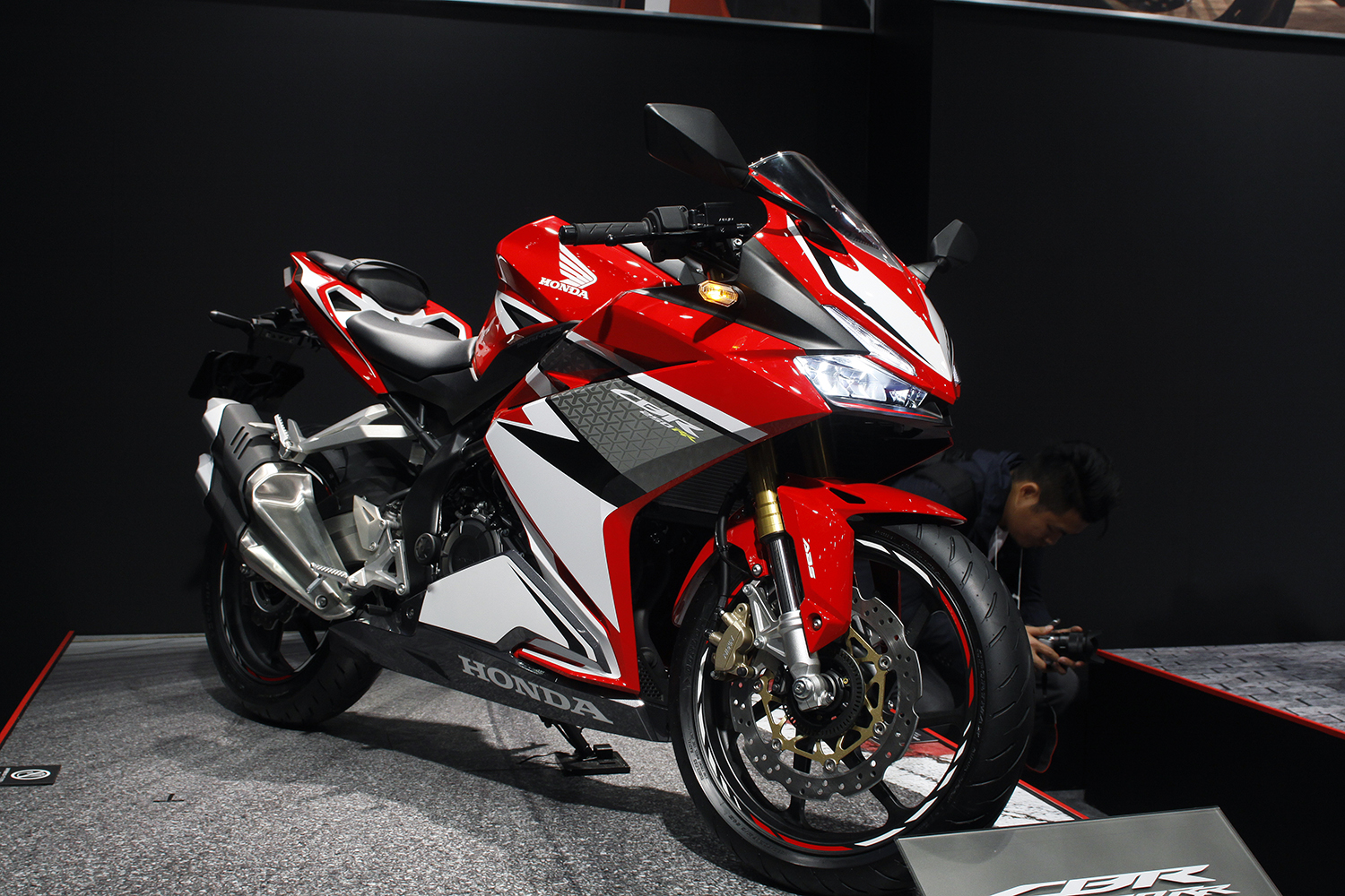 CBR250RR_01