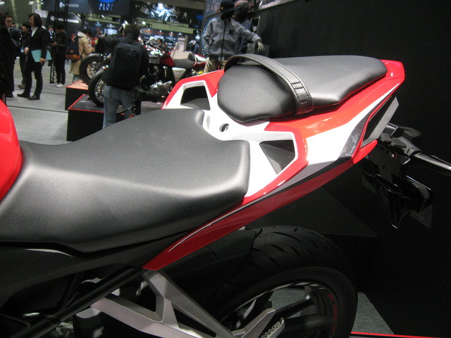 CBR250RR_12