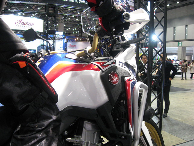 CRF1000L AFRICA TWIN_08