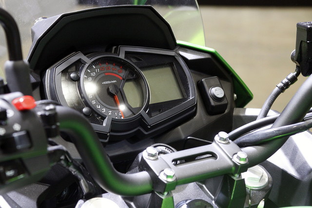 VERSYS-X 250 ABS TOURER_10