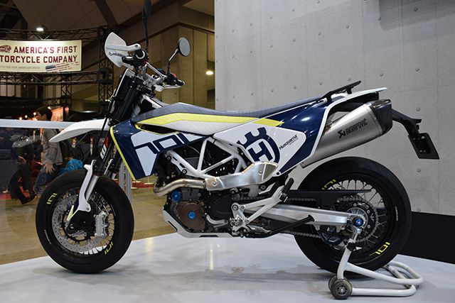 701 SUPERMOTO_05