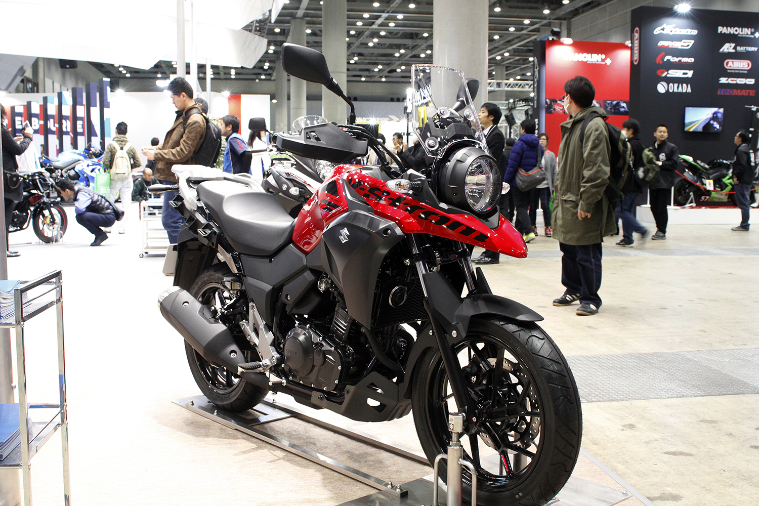 Ｖ-Ｓtrom　250ABS_01