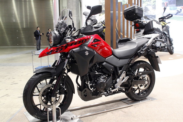 Ｖ-Ｓtrom　250ABS_02