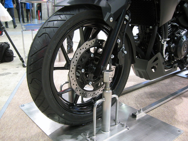 Ｖ-Ｓtrom　250ABS_03