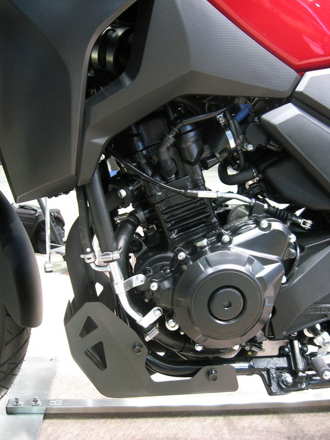 Ｖ-Ｓtrom　250ABS_05