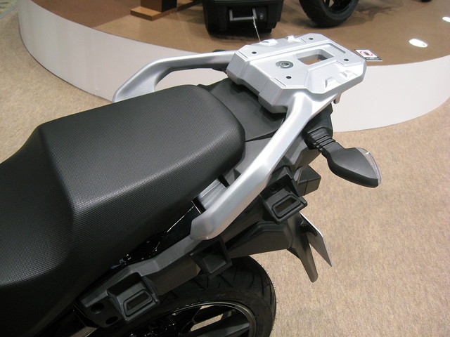 Ｖ-Ｓtrom　250ABS_11