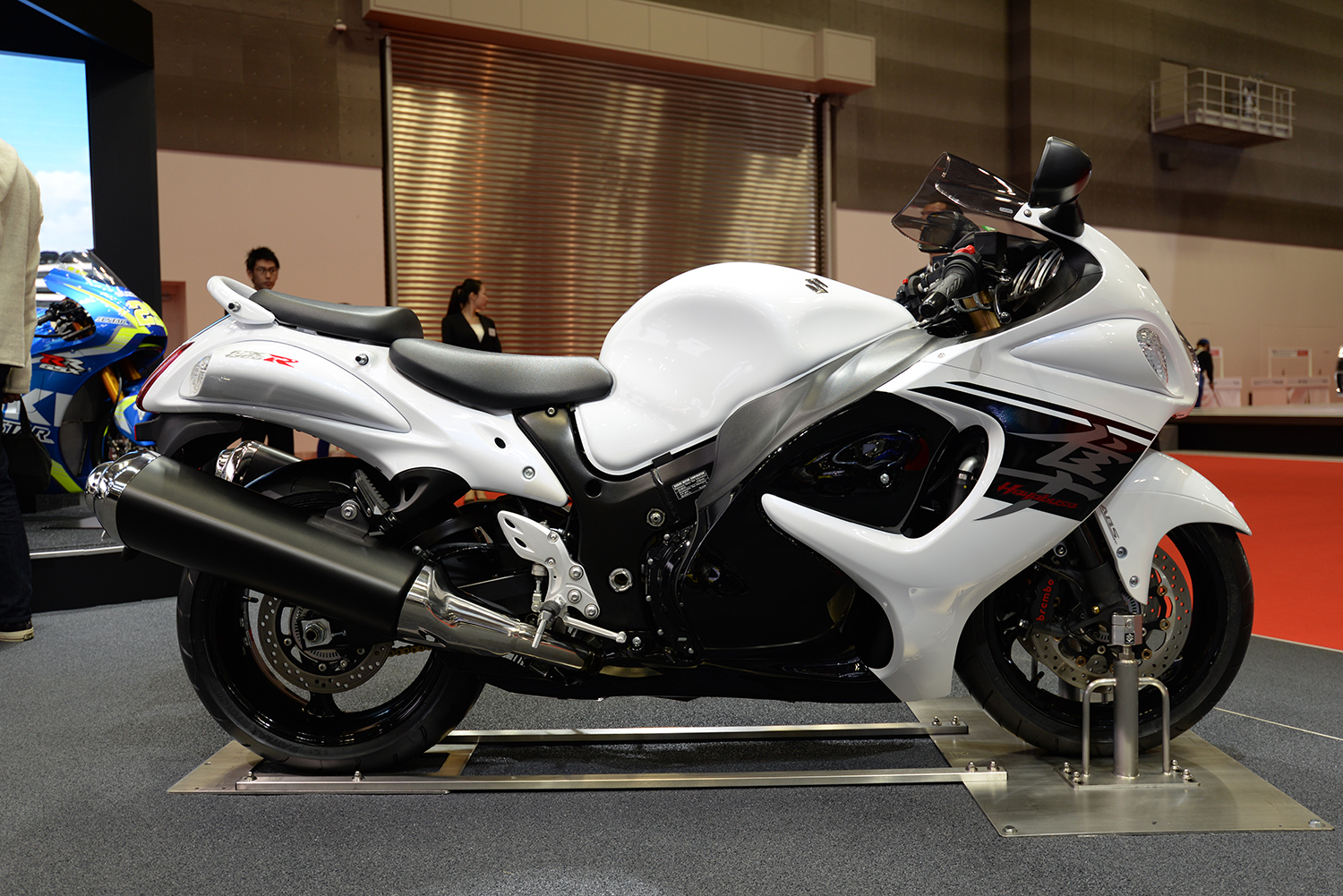 GSX-R1300 隼_01