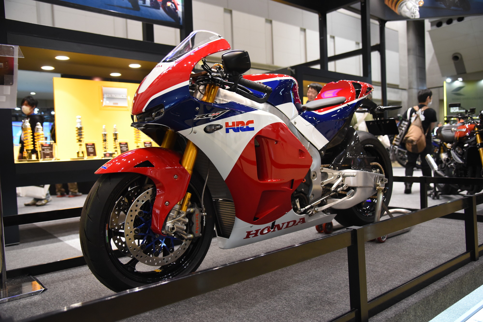 Rc213v S Ohlinsの記事 18 第45回 東京モーターサイクルショー速報 中古バイク情報はbbb