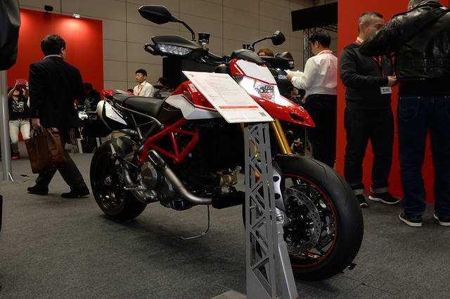 HYPERMOTARD 950 SP-02