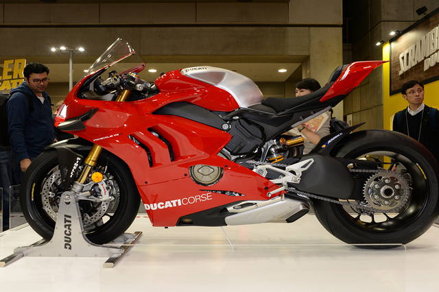 Panigale V4R-04