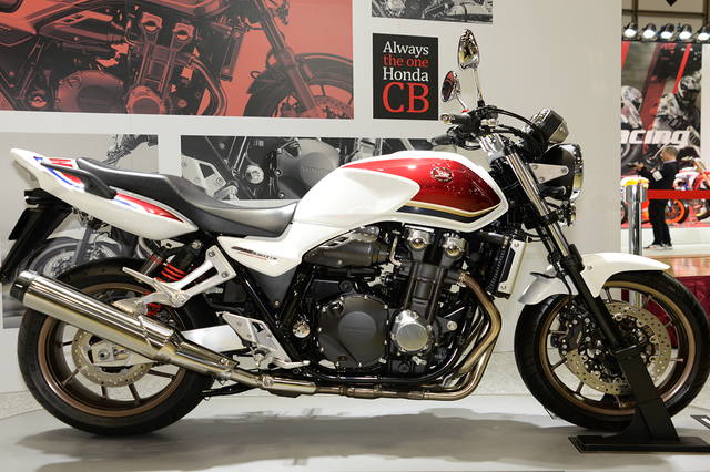 CB1300 SUPER FOUR-01