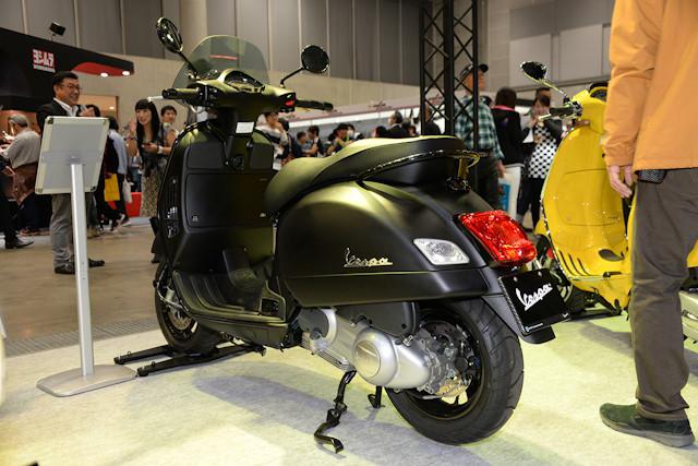 Vespa GTS SUPER 300 NOTTE-03