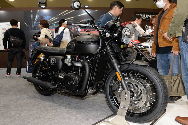 BONNEVILLE T120 ACE-01