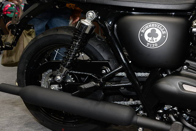 BONNEVILLE T120 ACE-06