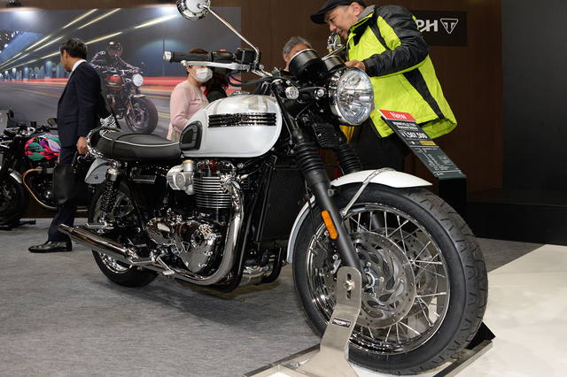 BONNEVILLE T120 DIAMOND Edition-01