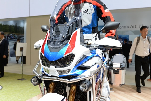 CRF1100L Africa Twin-03