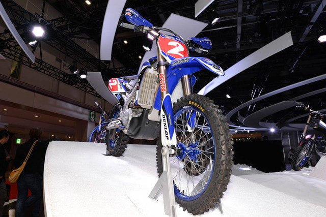 YZ450FX-02