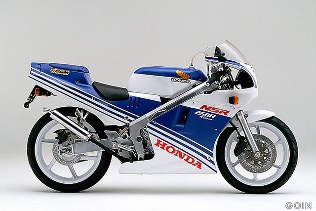 二代目ＮＳＲ２５０Ｒ（ＭＣ１８）