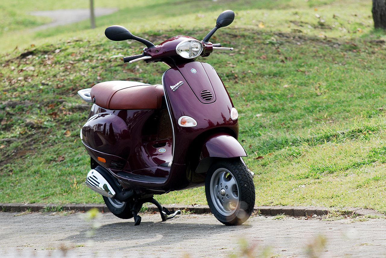 Vespa 125ET4