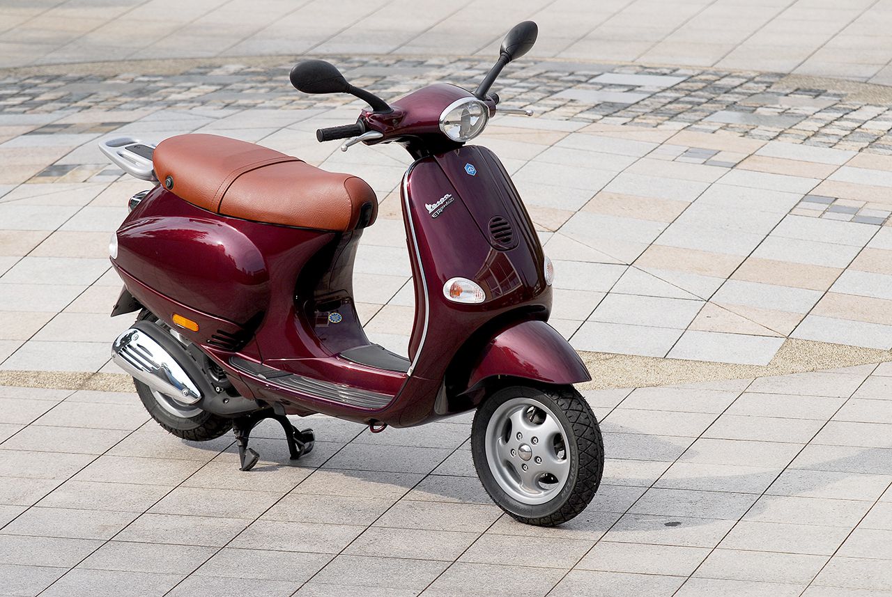 Vespa 125ET4