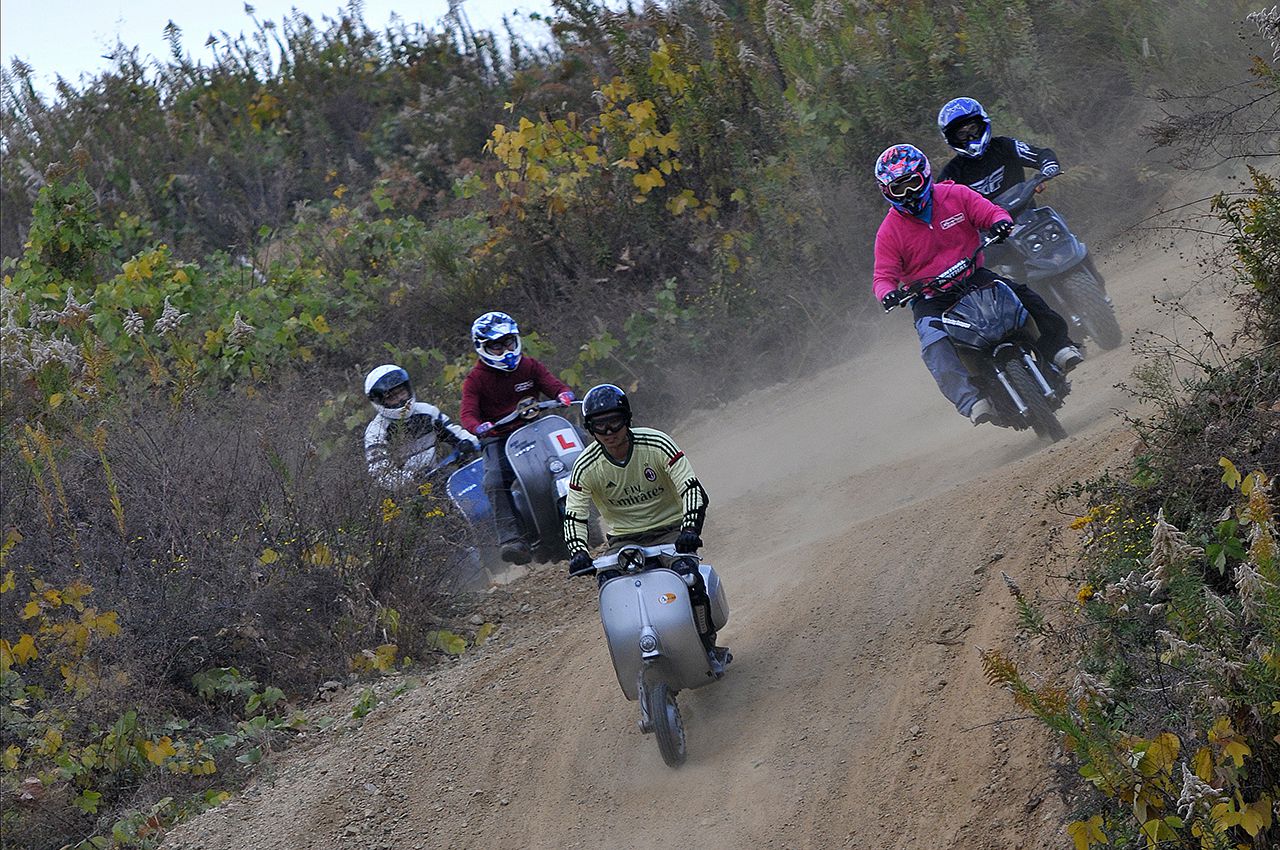 ベスパでオフロードレース