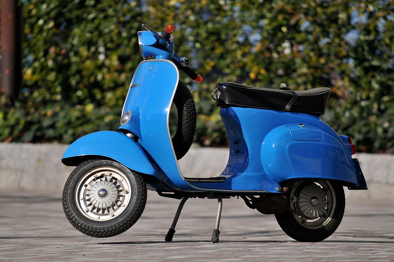 Vespa 125 Primavera：左