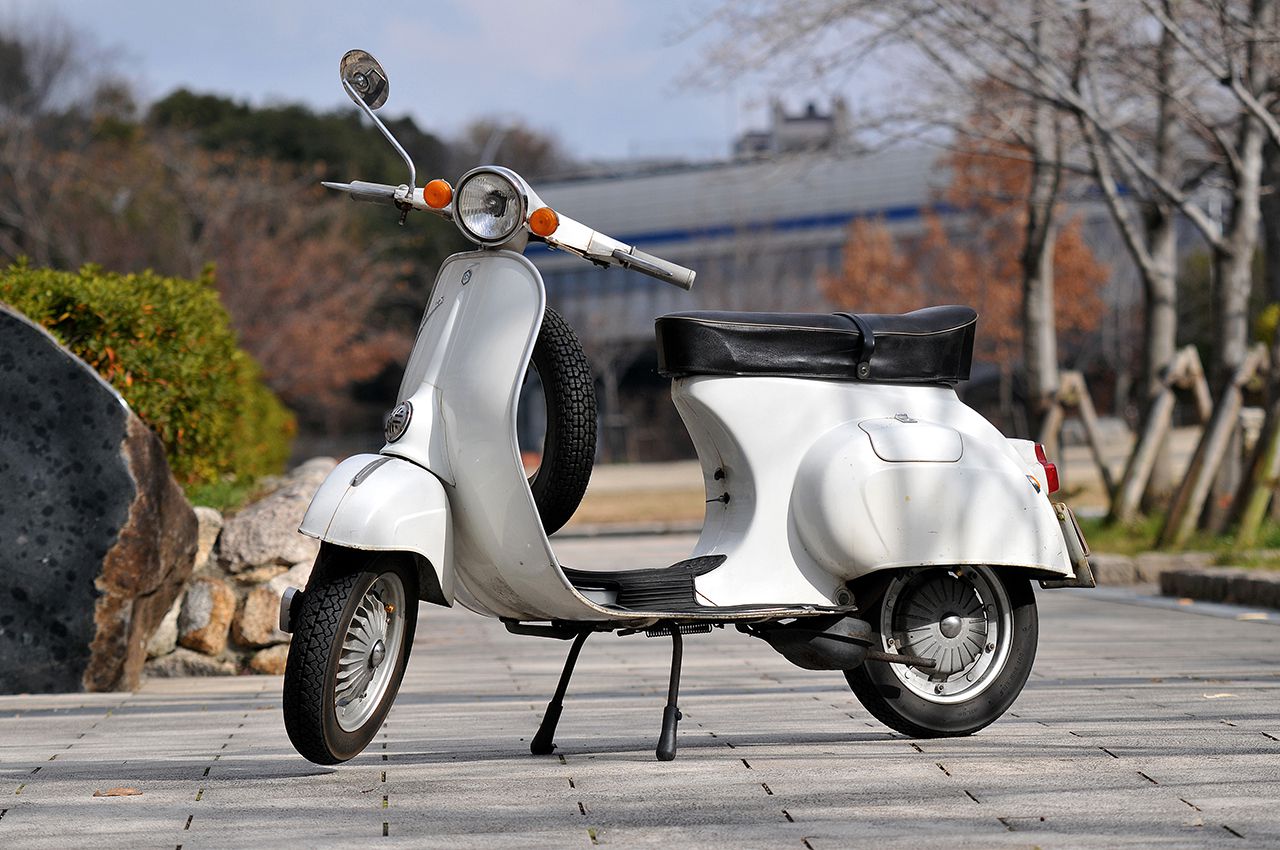 A MiyanoのVespa 125 Primavera