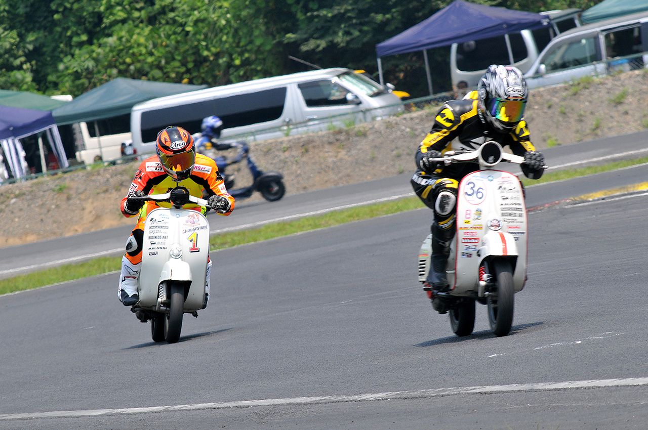 VespaGP決勝レース風景