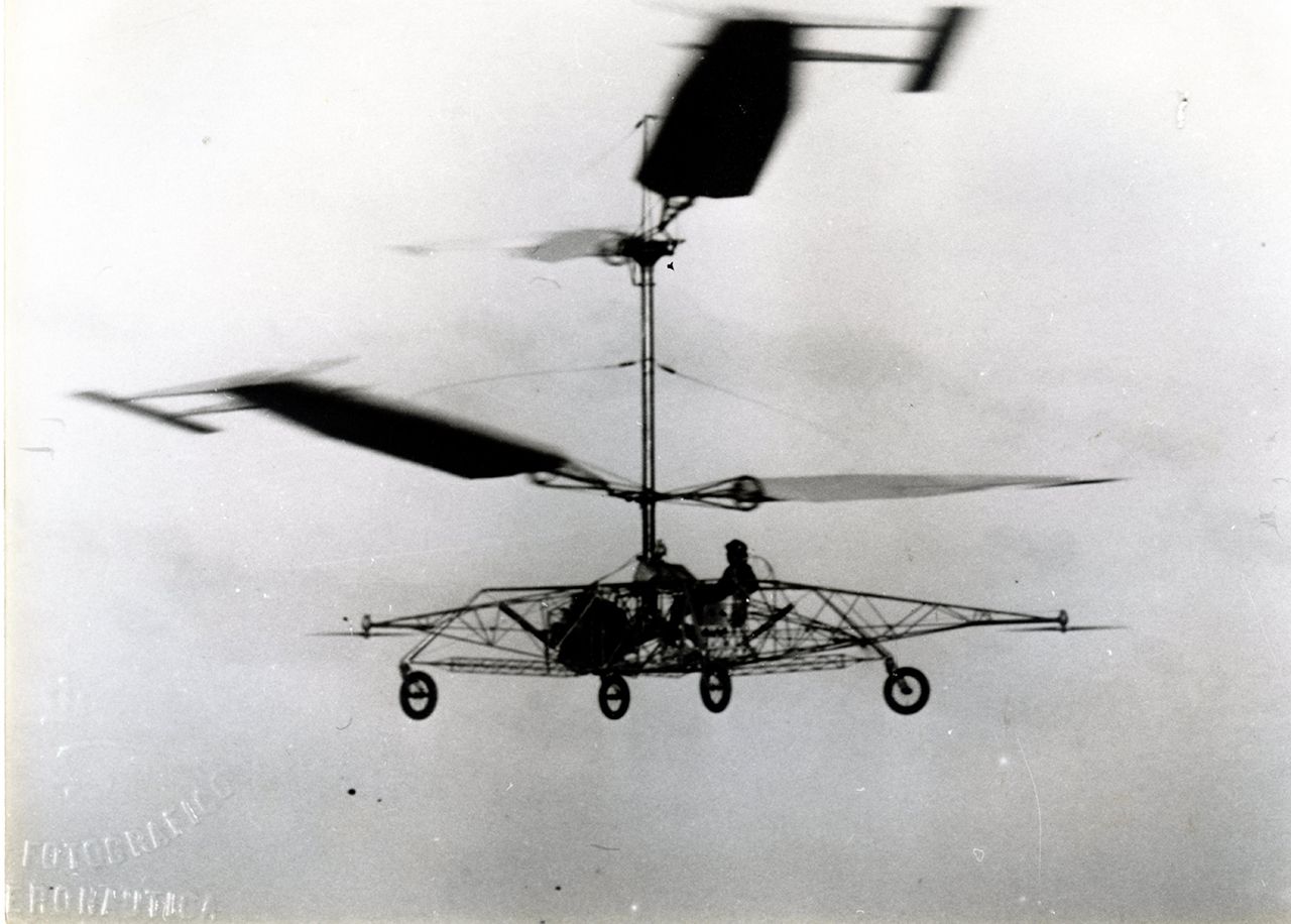 世界初の実用ヘリコプター