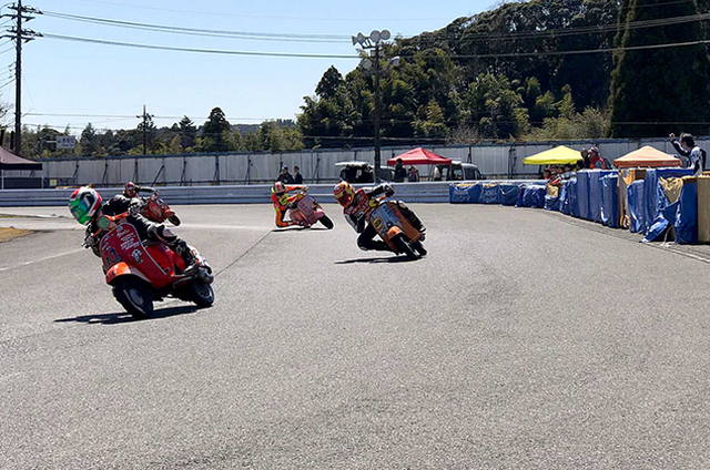 VespaGP-2019 レース中の写真4