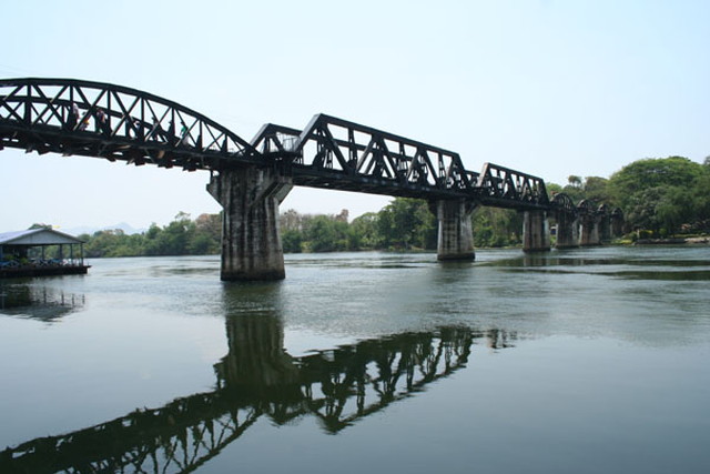 クウェー川鉄橋